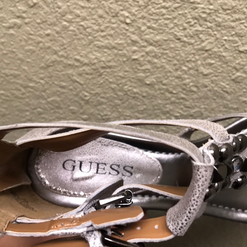 Sandals - Picture 4 of 4